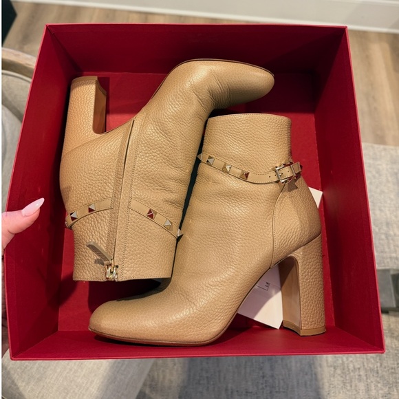 Valentino booties - Picture 2 of 10